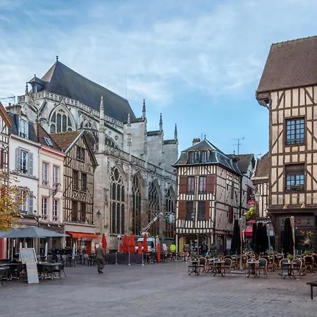 Cube * Troyes